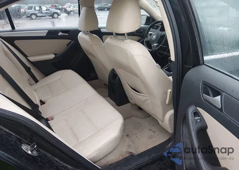 2014 Volkswagen Jetta 1.8T Se from USA, damaged, VIN 3VWB17AJ7EM321668